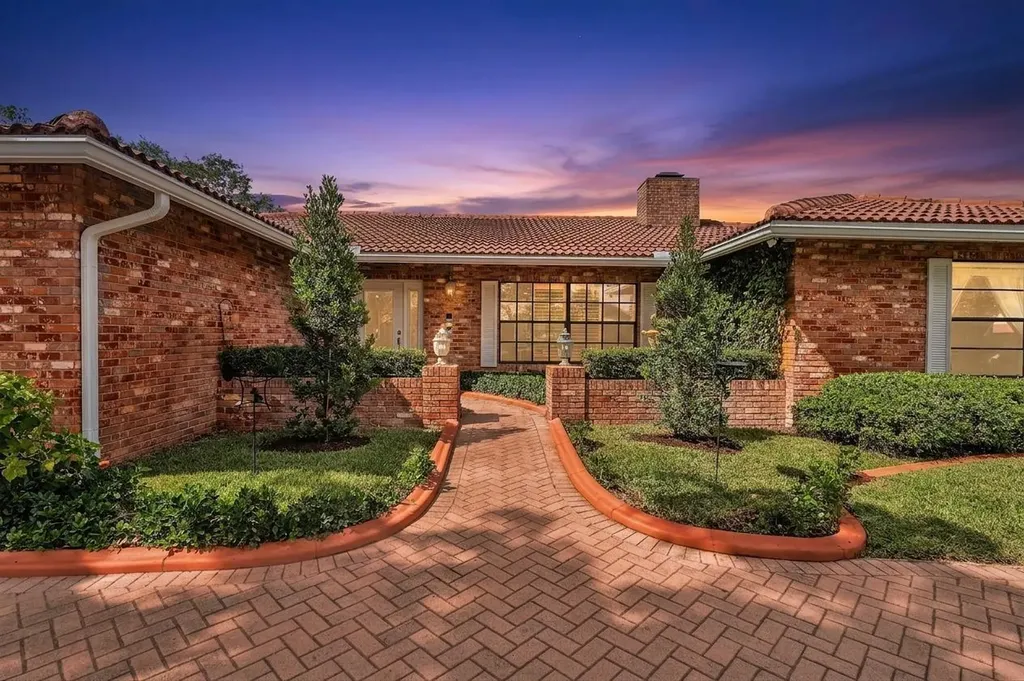 10133 NW 2nd Street Coral Springs FL 33071