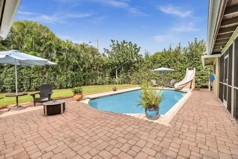 10133 NW 2nd Street Coral Springs FL 33071