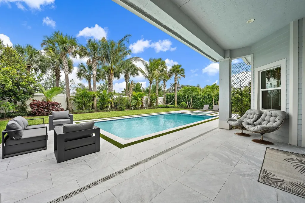 9338 Crestview Circle Palm Beach Gardens FL 33412