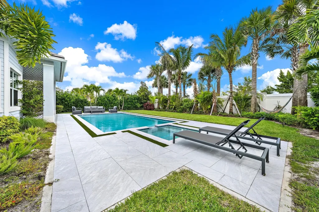 9338 Crestview Circle Palm Beach Gardens FL 33412
