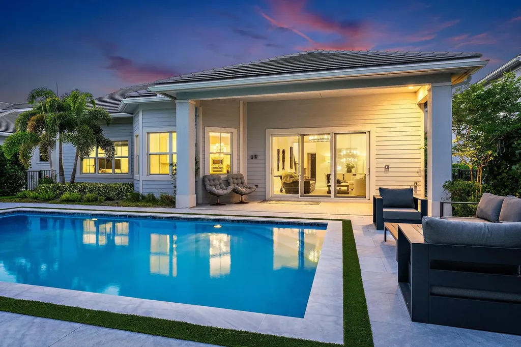 9338 Crestview Circle Palm Beach Gardens FL 33412