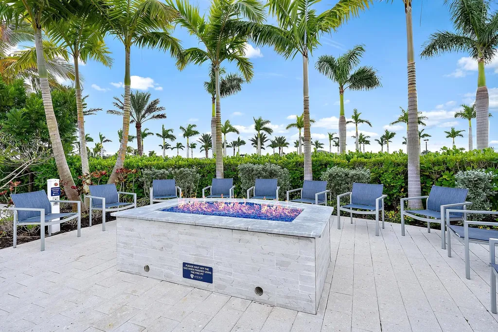 9338 Crestview Circle Palm Beach Gardens FL 33412