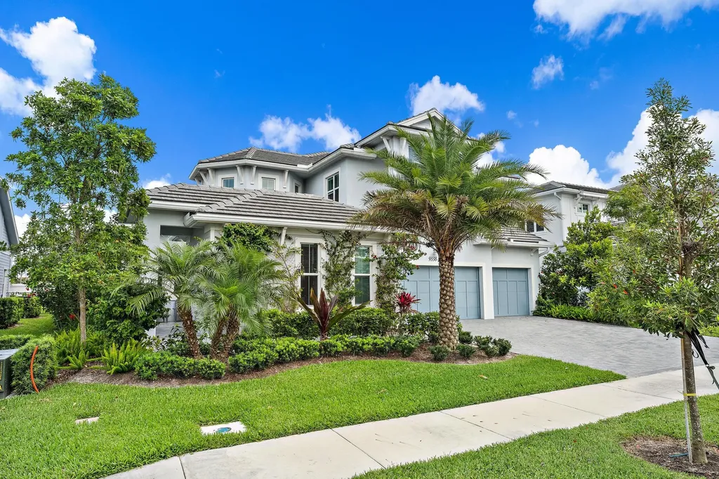 9338 Crestview Circle Palm Beach Gardens FL 33412