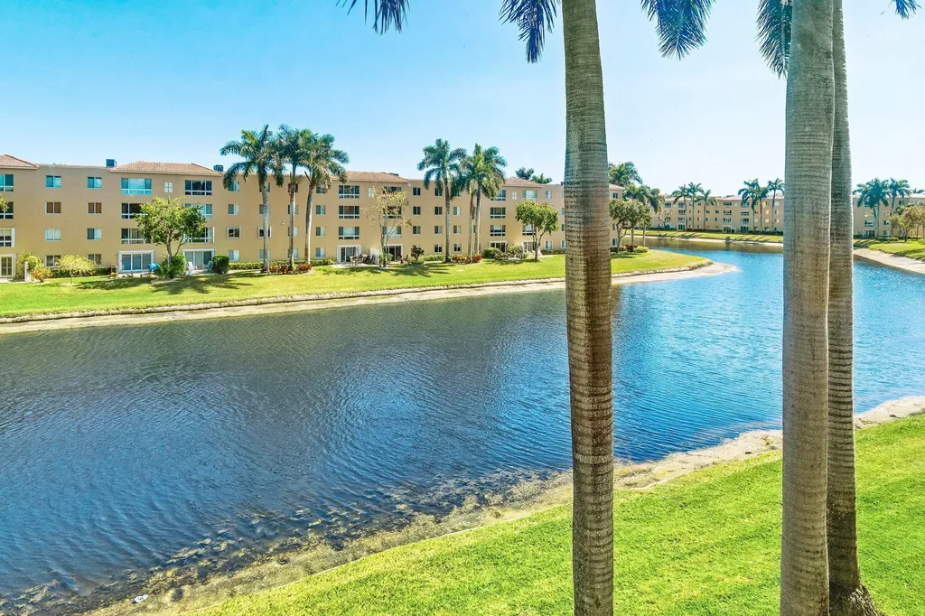 12540 Majesty Circle Boynton Beach FL 33437