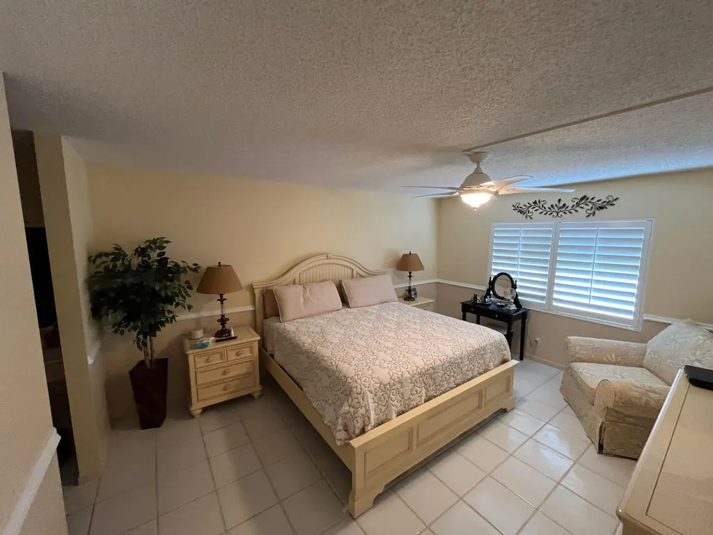 12870 Briarlake Drive West Palm Beach FL 33418
