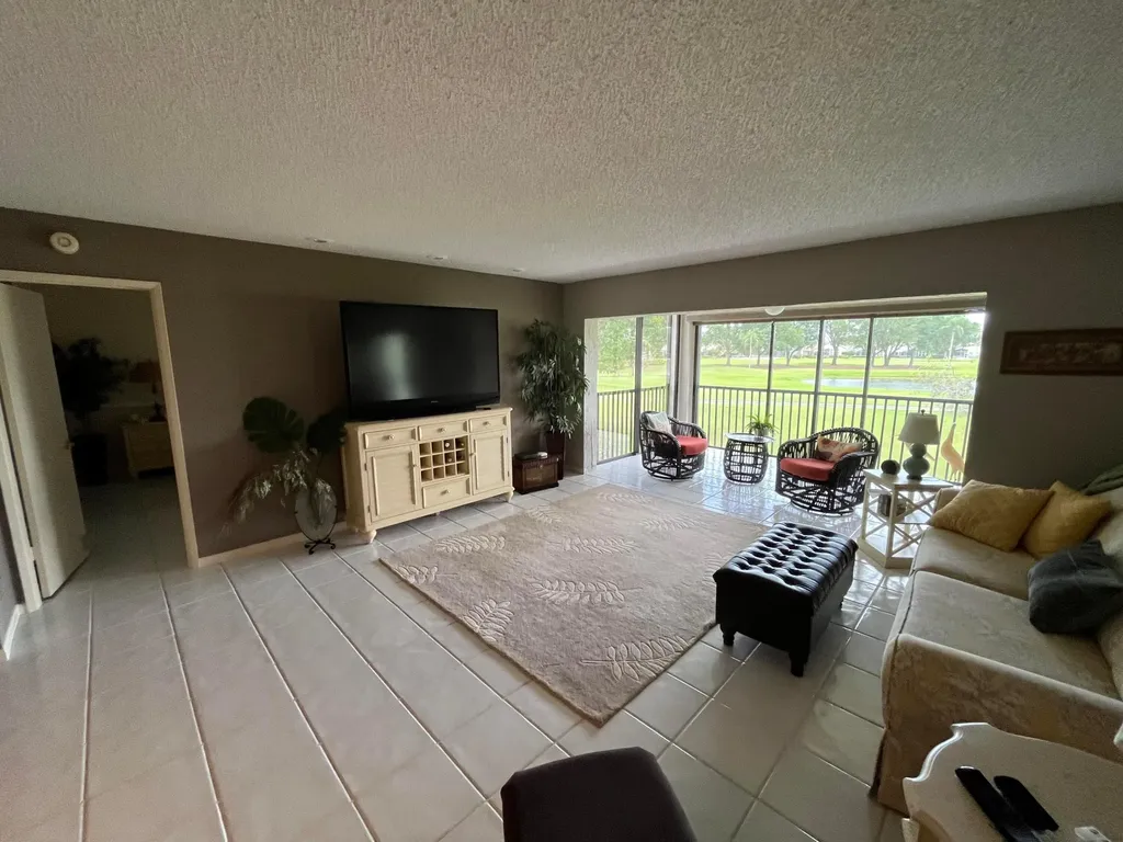 12870 Briarlake Drive West Palm Beach FL 33418