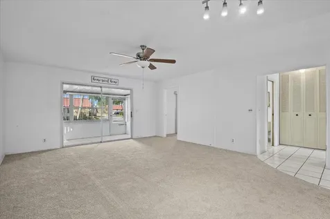 102 Amherst Lane Greenacres FL 33467