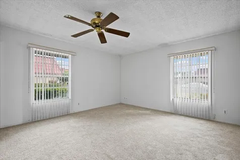 102 Amherst Lane Greenacres FL 33467
