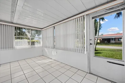 102 Amherst Lane Greenacres FL 33467