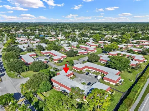 102 Amherst Lane Greenacres FL 33467