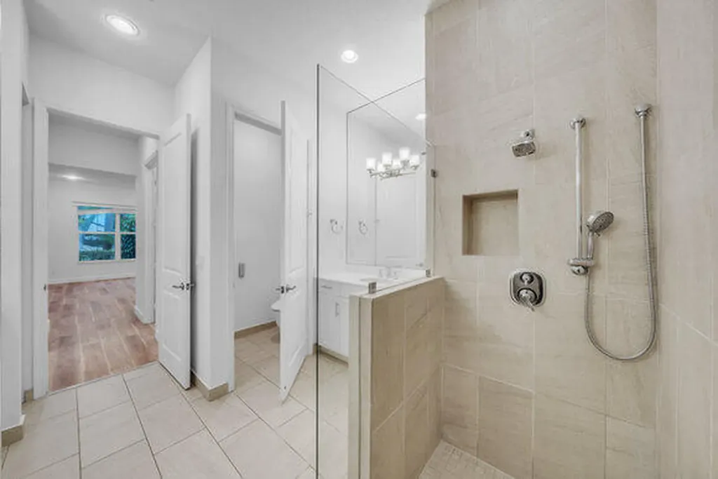 23008 Clear Echo Drive Boca Raton FL 33433