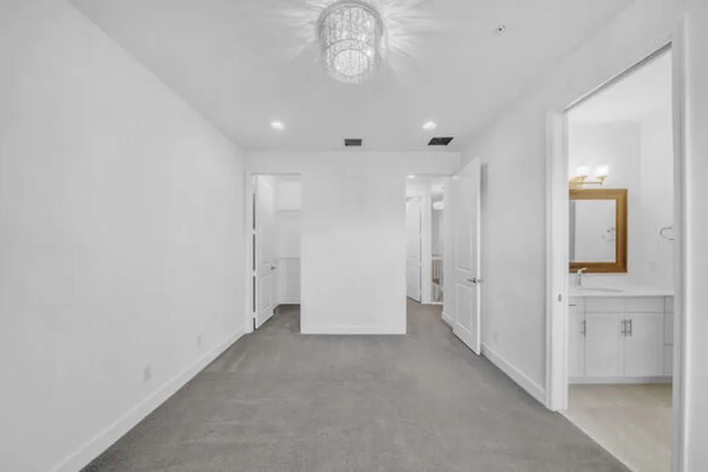 23008 Clear Echo Drive Boca Raton FL 33433
