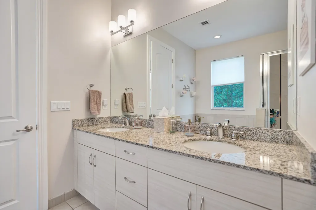 99 Palm Lane Royal Palm Beach FL 33411