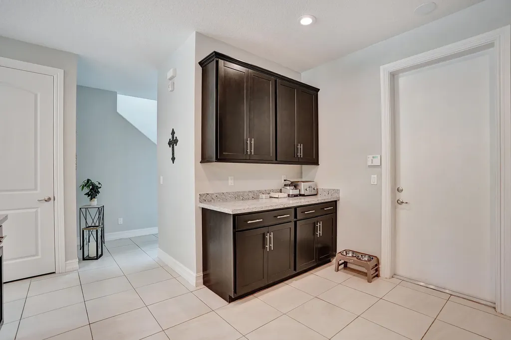 99 Palm Lane Royal Palm Beach FL 33411