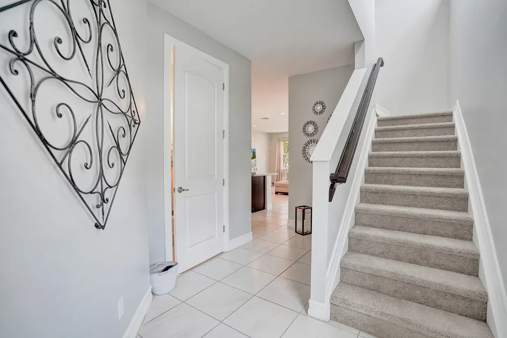 99 Palm Lane Royal Palm Beach FL 33411