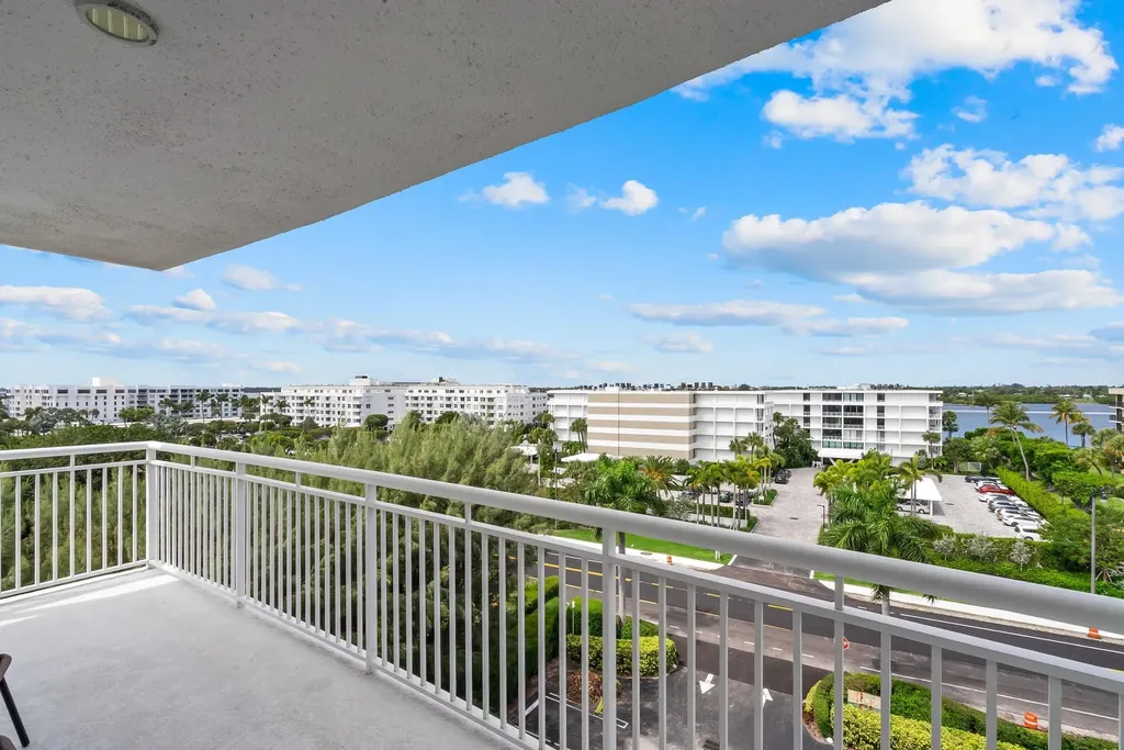 2780 S Ocean Boulevard Palm Beach FL 33480
