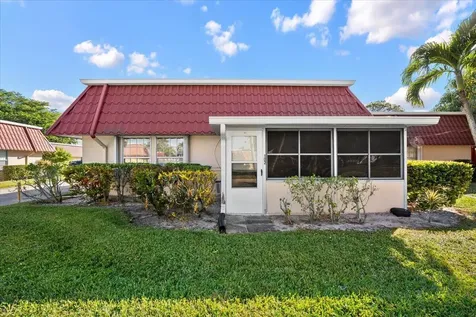 102 Amherst Lane Greenacres FL 33467