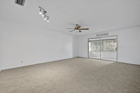 102 Amherst Lane Greenacres FL 33467