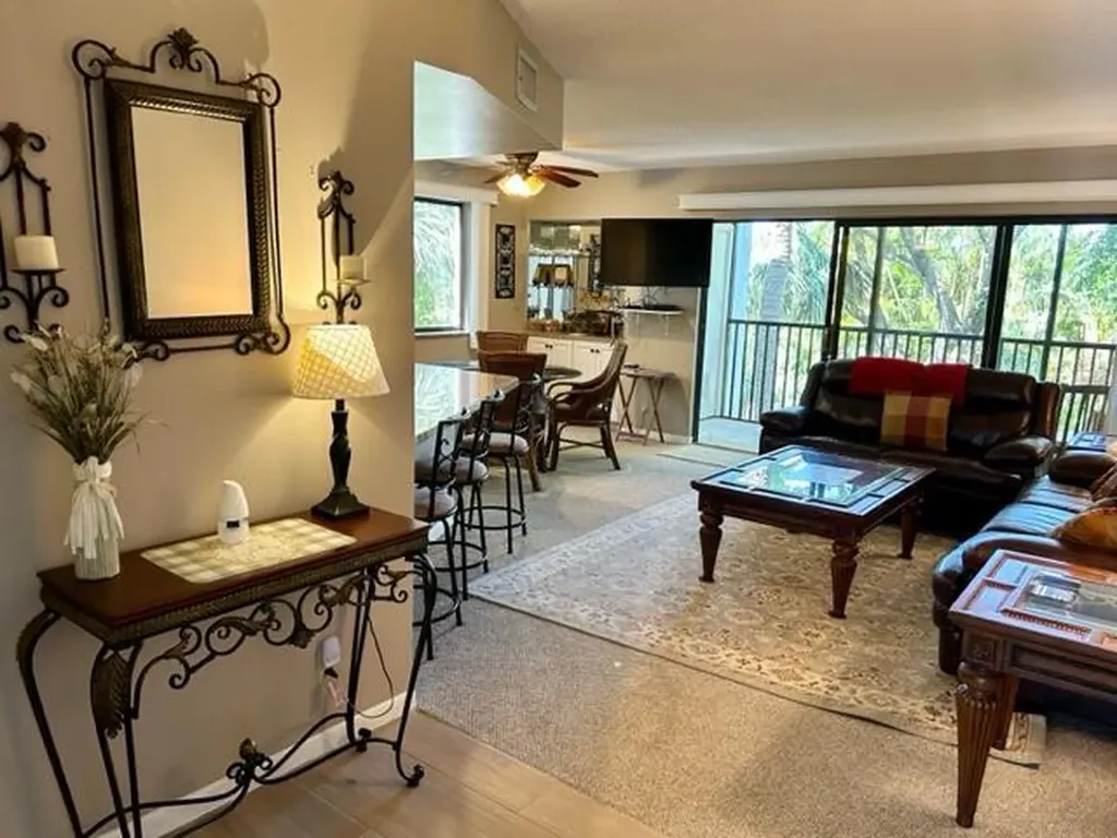 1605 Us-1 Jupiter FL 33477