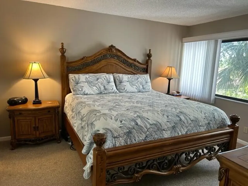 1605 Us-1 Jupiter FL 33477