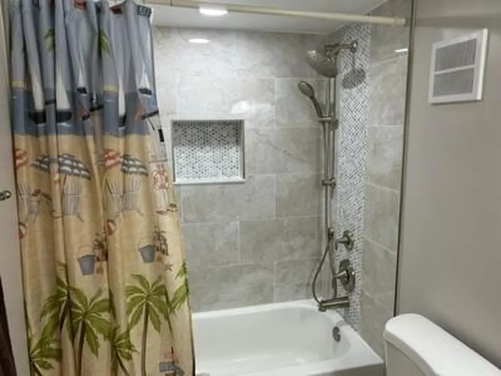 1605 Us-1 Jupiter FL 33477