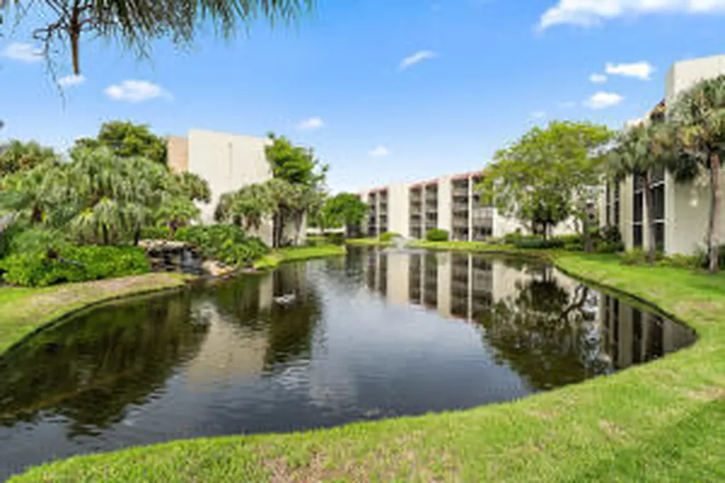 1605 Us-1 Jupiter FL 33477
