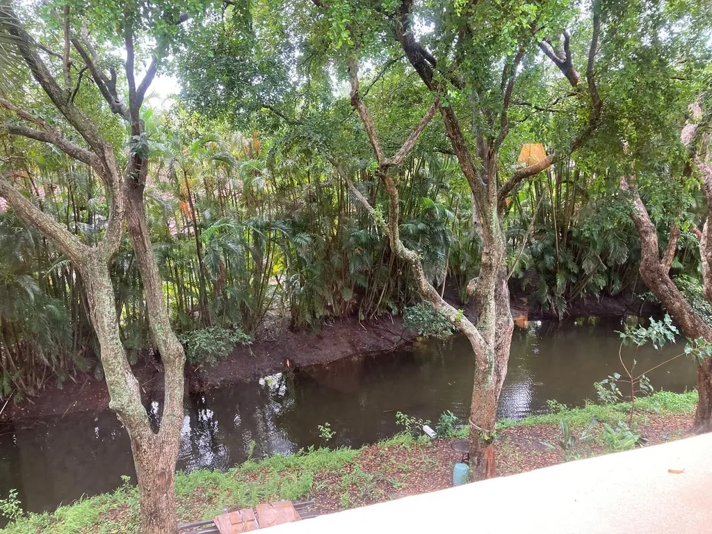 1605 Us-1 Jupiter FL 33477