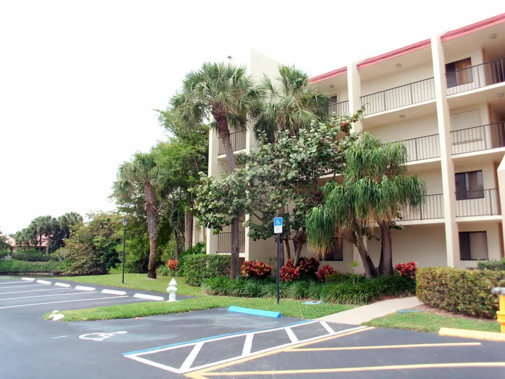 1605 Us-1 Jupiter FL 33477
