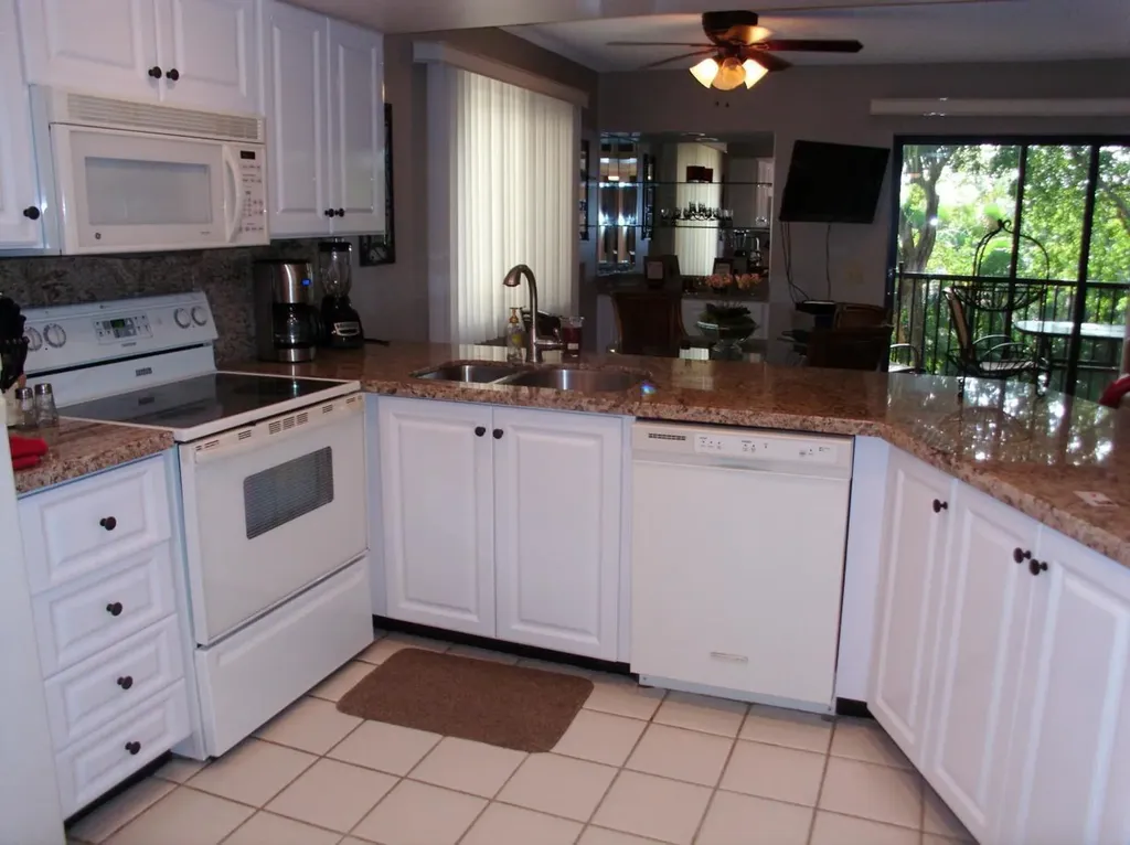 1605 Us-1 Jupiter FL 33477