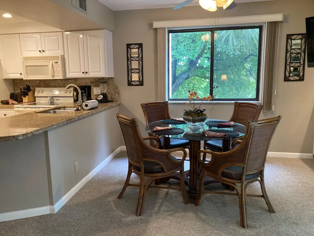 1605 Us-1 Jupiter FL 33477
