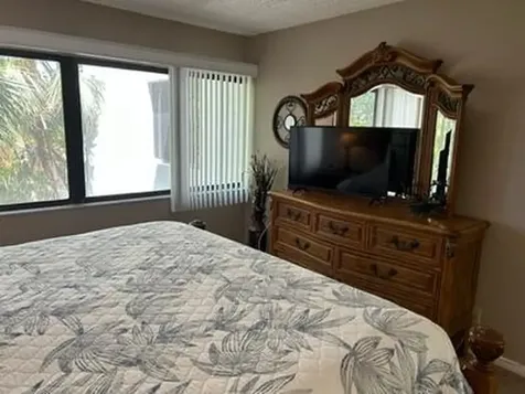 1605 Us-1 Jupiter FL 33477