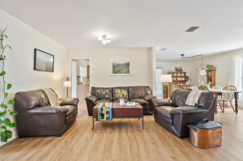 9831 Hyacinth Circle S Palm Beach Gardens FL 33410