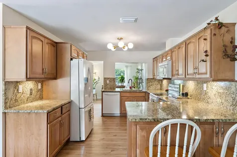 9831 Hyacinth Circle S Palm Beach Gardens FL 33410