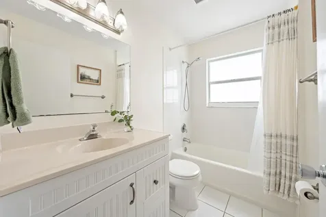 9831 Hyacinth Circle S Palm Beach Gardens FL 33410