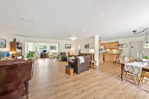 9831 Hyacinth Circle S Palm Beach Gardens FL 33410
