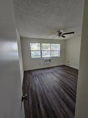 18335 NW 68 Avenue Hialeah FL 33015