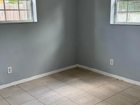 1740 SW 70th Way North Lauderdale FL 33068