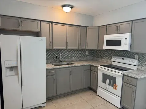 1740 SW 70th Way North Lauderdale FL 33068
