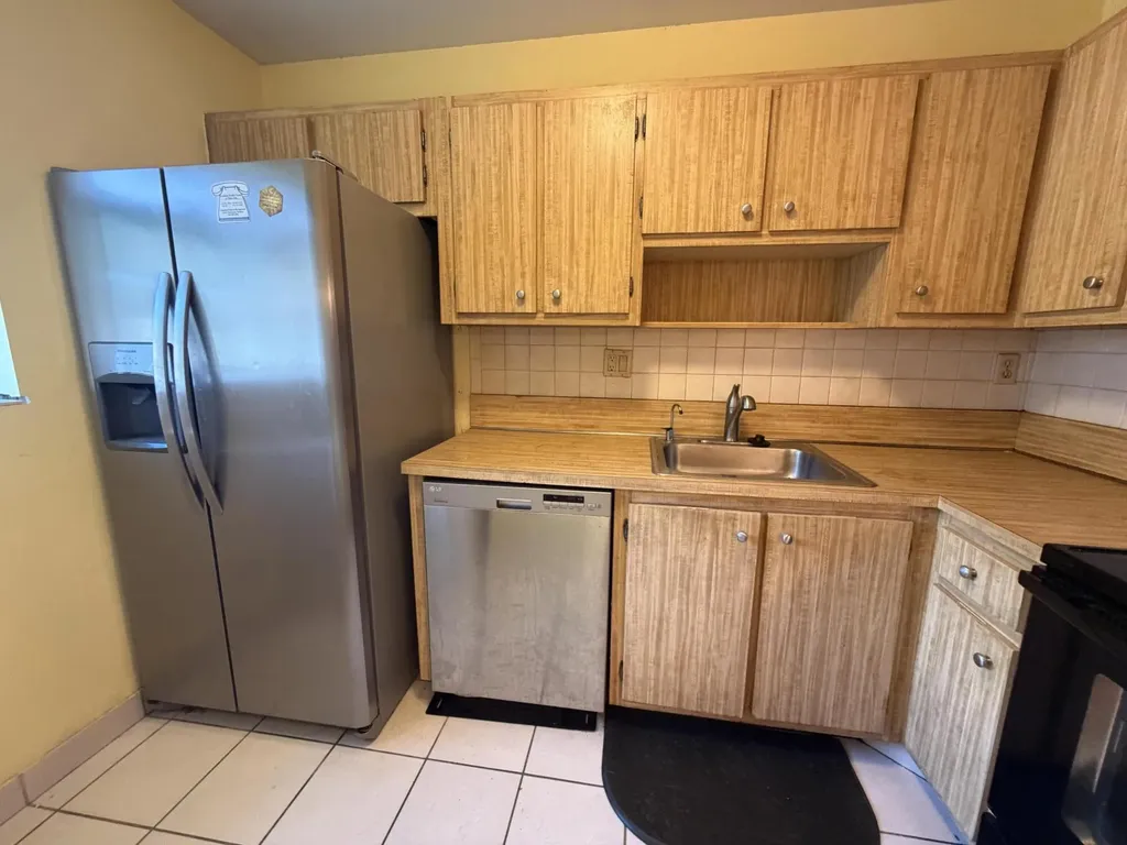 106 Gardens Drive Pompano Beach FL 33069
