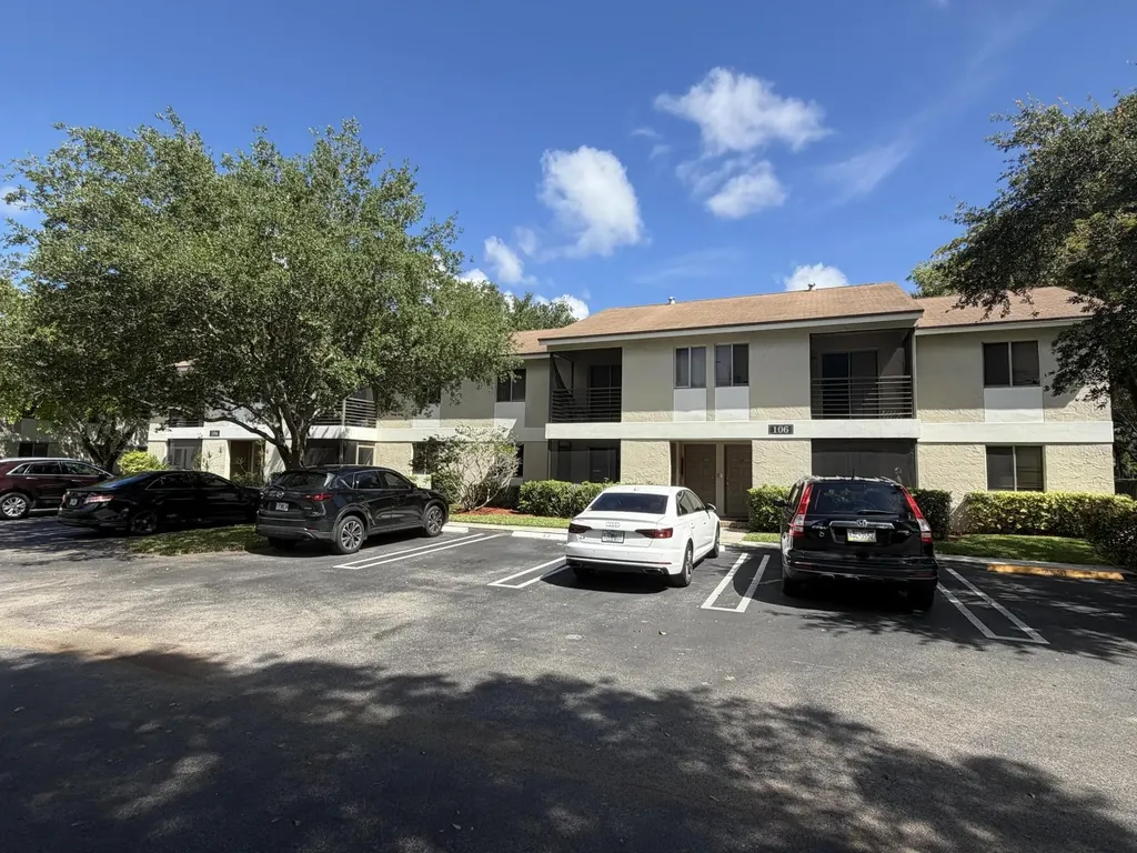 106 Gardens Drive Pompano Beach FL 33069