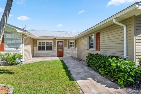 8053 SE Carlton Street Hobe Sound FL 33455