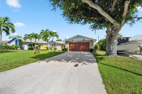 8053 SE Carlton Street Hobe Sound FL 33455