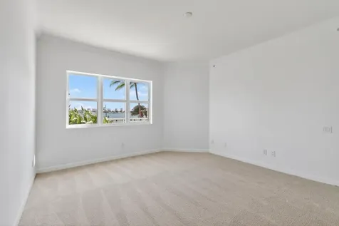2650 Lake Shore Drive Riviera Beach FL 33404