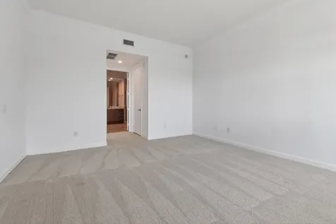 2650 Lake Shore Drive Riviera Beach FL 33404