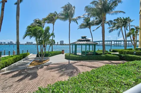 2650 Lake Shore Drive Riviera Beach FL 33404