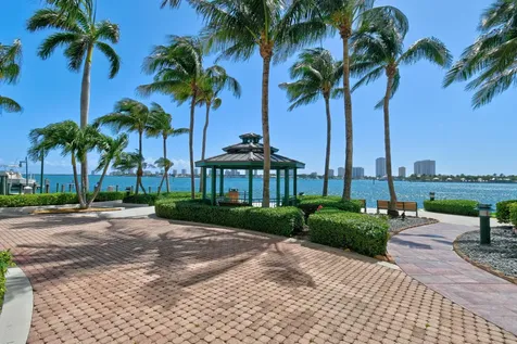2650 Lake Shore Drive Riviera Beach FL 33404