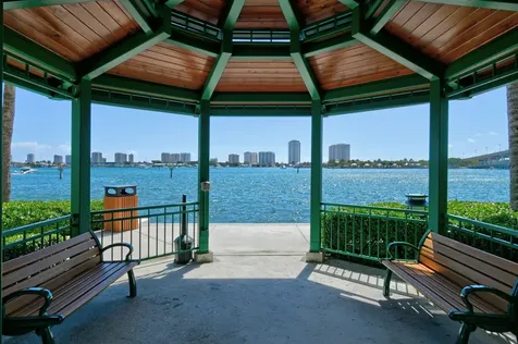 2650 Lake Shore Drive Riviera Beach FL 33404