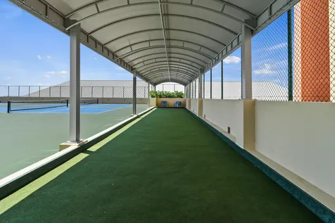 2650 Lake Shore Drive Riviera Beach FL 33404
