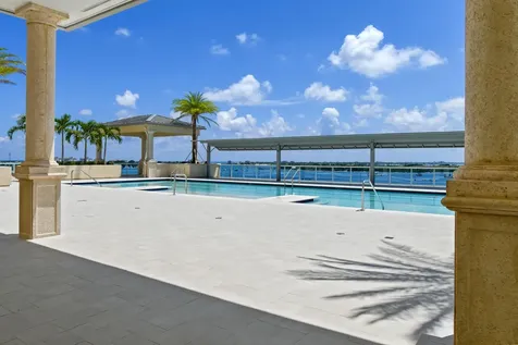 2650 Lake Shore Drive Riviera Beach FL 33404
