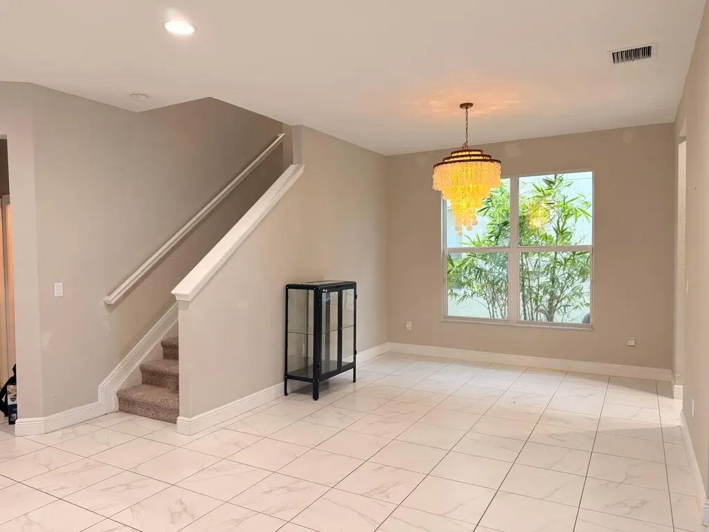 1616 NW Cataluna Circle Port St Lucie FL 34986